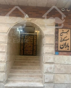 اپارتمان ۱۱۱متری.۲ خوابه،سند دار-سولقان