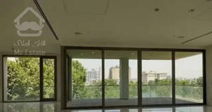 آپارتمان نوساز ۱۲۰ متری / شمال کاخ تاپ لوکیشن