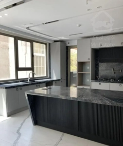 آپارتمان/نوساز کلید نخورده/۱۳۰ متری/شریعتی