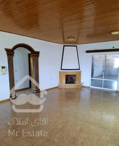 آپارتمان ۱۴۰ متری در نور خ کشاورز