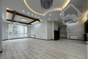 ۱۱۰متر۳خواب رو به آفتاب بدون مشابه چند قدمی پارک