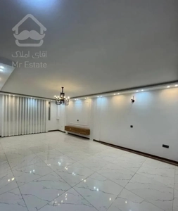 ۲۰۰متر+۲۰۰متر حیاط اختصاصی/خ ویلا