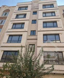 ۱۱۵ متر  فول امکانات  / صادقیه  آریا شهر