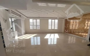 ۱۲۰متر * ۳خواب * سالن پرده خور * گذر ۲۰ متری