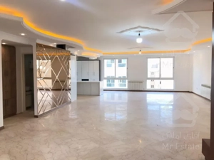 184 متر مسکونی / سه خواب / چهارباغ / ویو ابدی