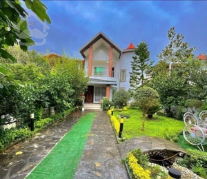 ویلاباغ مبله 260متری سند تک برگ شهرکی رو به جنگل