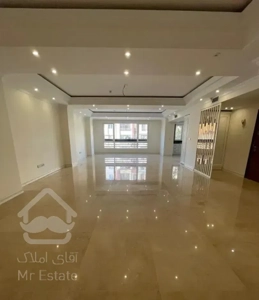 ۱۴۰ متر اعیان نشین