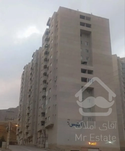 واحد ۱۱۵ متری در گلشهر