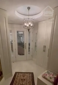 آپارتمان  ۱۹۶  متر    برج رویال