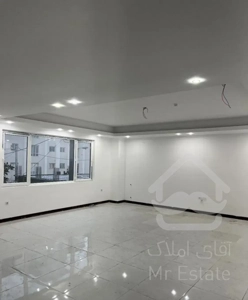 آپارتمان۱۳۰متر/بخشی/کلیدنخورده