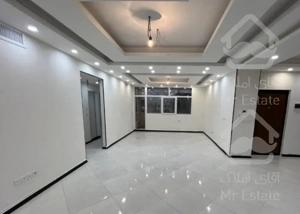 120متر/سه خواب/فول امکانات/خوش نقشه/ارزنده