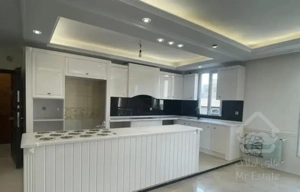 ۱۴۰متر۳خوابه«تاپ لوکیشن شیرازشمالی»