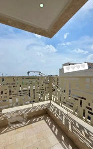 ۱۰۰متر/نوساز/ویو ابدی/آسانسور/پارکینگ