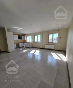 ۱۱۰مترمتر/۳خواب/دوکله‌ نور/نگهبان ۲۴ ساعته