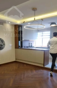 آپارتمان۷۸ متری/پونک/نور شمال و جنوب/تراورتن