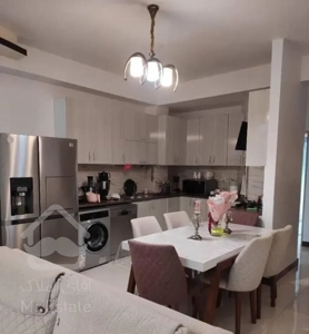 فروش آپارتمان ۸۳ متری در گلستان فرد