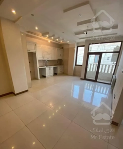 80و85متری/سالن پرده خور/نوساز/نماتراورتن