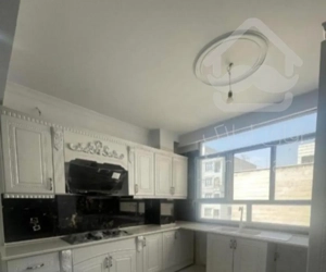 95 متر 2 خواب 4 سال ساخت تاپ لوکیشن