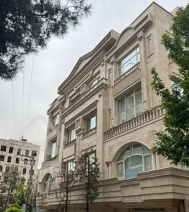 اپارتمان ۳۰۰ متری تک واحدی لوکس /استاد حامد