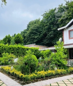 باغچه ویلایی استخردار ۵۵۰متری مبله