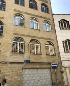 سه خواب غرق نور جنب مترو ولیعصر