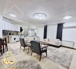 واحد // 95 متری در مرکز شهر // پارکینگ اختصاصی