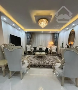 اپارتمان ۷۵متر ۲ خوابه / پارکینگ / میدان ۵۰