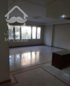 ۱۲۸ سه خواب روبرو باغ