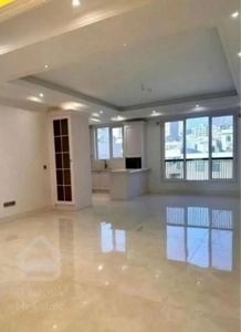 ۹۲ متر/سالن پرده خور /۲ پارکینگ سندی