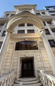 ۲۲۰ متر ظفر نونهالان/تکواحدی///طبقه اول روی لابی