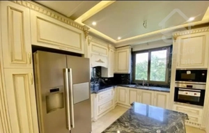 ونک آپارتمان ۱۸۰ متری ۳خواب فول شیراز شمالی