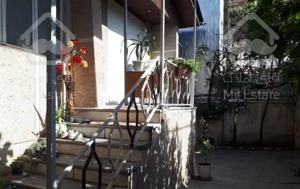 فروش ومعاوضه خانه سرا230مترخ16متری اول(سند)