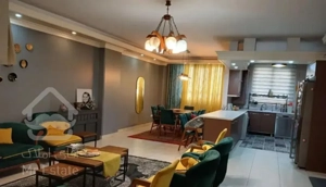 ۱۱۰ متر / ۲ خواب/سالن پرده خور و نورگیر/ فول/ طرشت