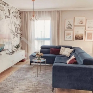 106متر دو خواب فول سالن پرده خور 5ساله