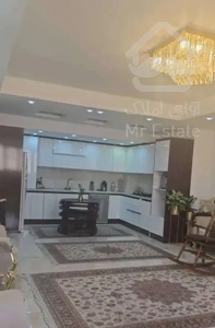 130متر دوخواب /تمیز ومرتب/دسترسی مترو/ معالی آباد