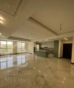 ۱۴۰ متری  دو نبش  میدان  ویو کامل بدون مشرف