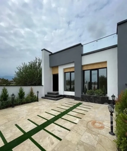 ویلاباغچه فلت مدرن 180متری سند تک برگ شهرکی