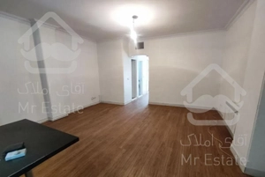 ۸۰متری/۲خواب/فول امکانات/رو به آفتاب