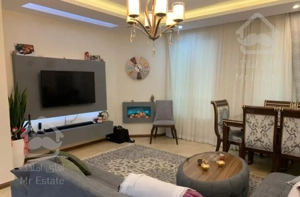 شمال صادقیه (۷۰متر ۲خواب)