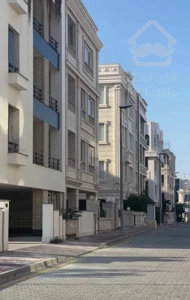 فروش دو خواب ۱۱۵ متر عرفان طبقه اول