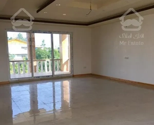 ۱۶۰ متر۴ ساله طبقه سوم فول امکانات