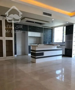 ۱۳۰ متر  / تک واحدی / ۳ خواب / گلاب