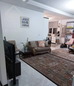 آپارتمان ۱۲۵ متری، ۲ خواب، طبقه اول