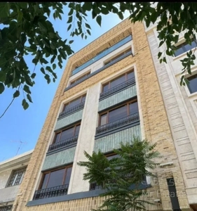 ۱۴۷ متر نوساز کلید نخورده تک واحدی فلکه اول صادقیه