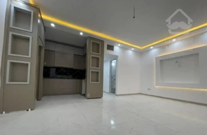 ۷۵ متر صفر تا صد بازسازی شده طبقه ۲/۵ ویلا ۱۴