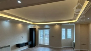 آپارتمان ۱۰۰ متر نقلی کارگر زوج