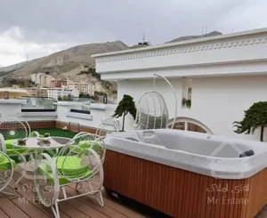 ۱۸۰متر پنت هاوس با تراس وسیع و چشم انداز همیشگی