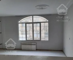 ٦١ متر/کم واحد/سالن پرده خور/پارکینگدار