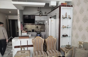 آپارتمان بسیار لوکس نبش وحید ۷