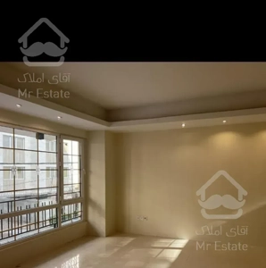 فروش واحد ۱۰۷ متری /قلب کوی مهر